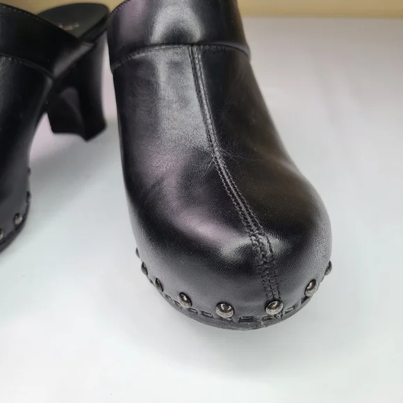 Dansko Black Leather Studded Clog Heels Slip On Size 10 - Picture 3 of 8